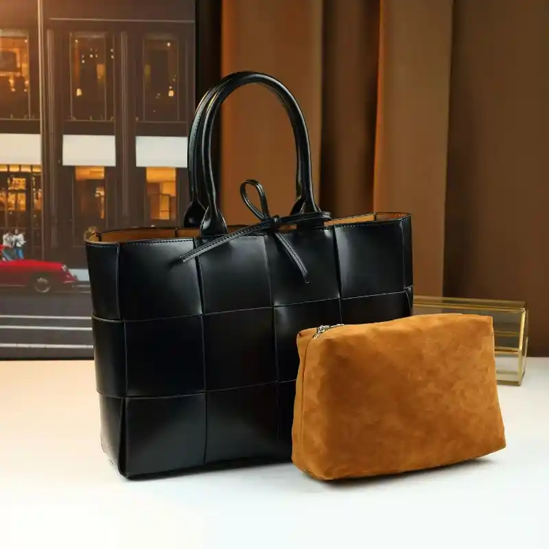 Woven Large-capacity Women's Bag